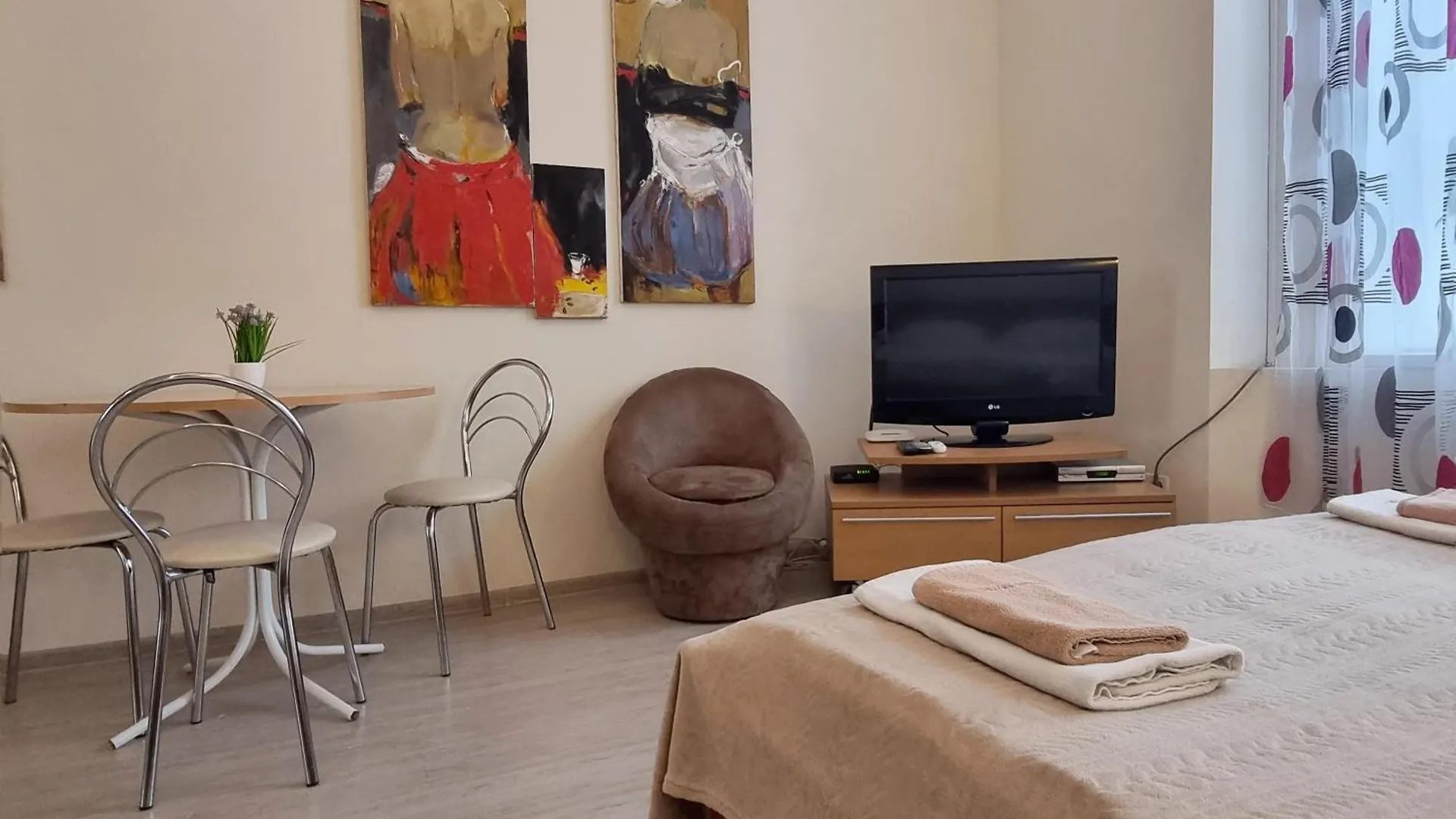 Home-Hotel Apartments On Maidan Nezalezhnosti Square Kyiv Ukraine
