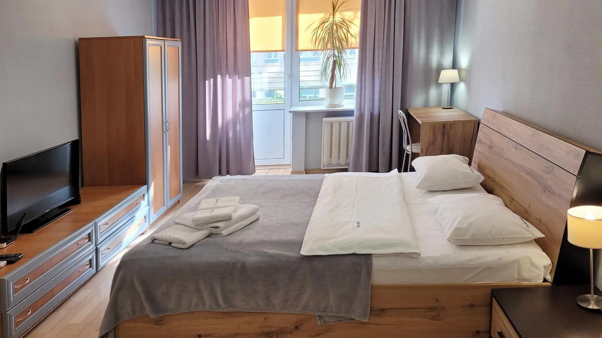Home-Hotel Apartments On Maidan Nezalezhnosti Square Kyiv Ukraine
