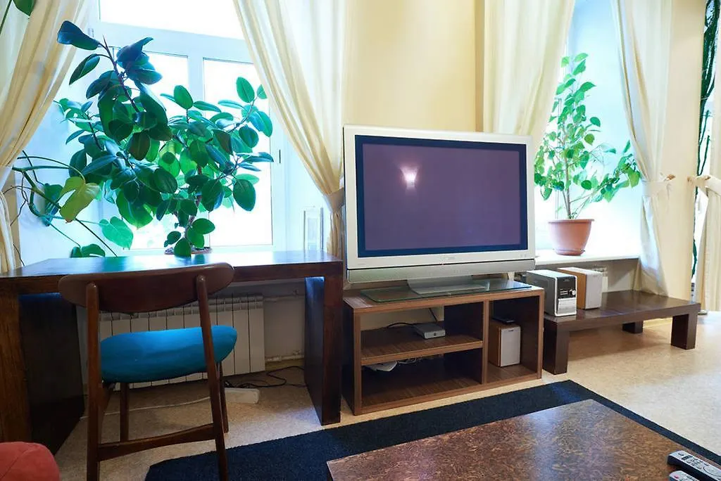 Home-Hotel Apartments On Maidan Nezalezhnosti Square Kyiv